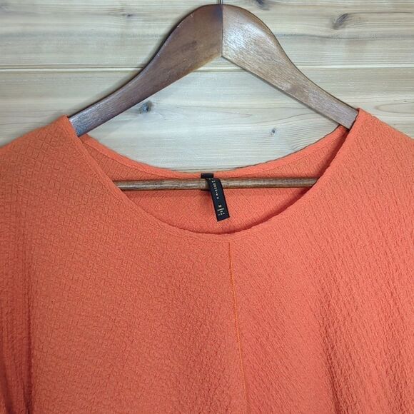 IC Connie K Top Womens Medium Orange Textured Blouse Art to Wear Colorful - Picture 2 of 9